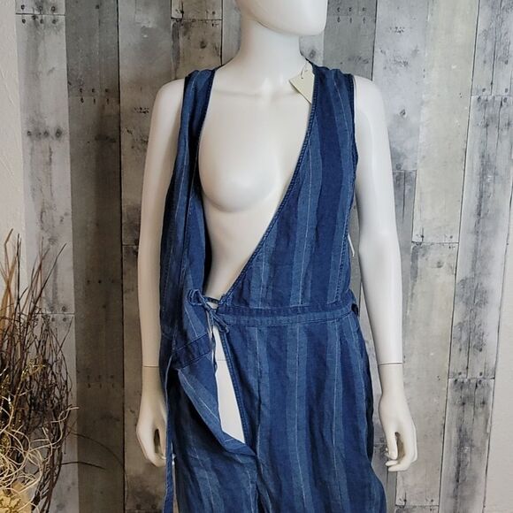 JOIE Xenia Cropped Striped Linen And Cotton-blend Wrap Jumpsuit In Ocean - Picture 4 of 14